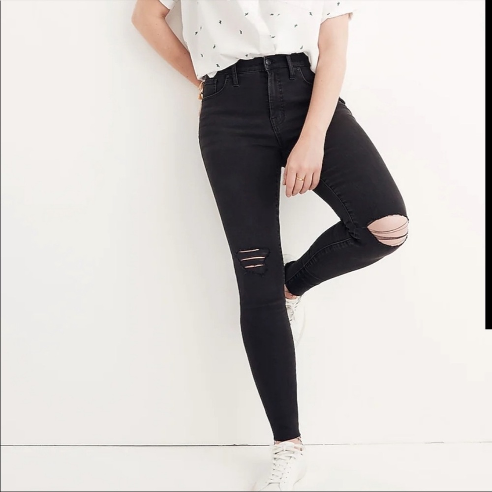 Madewell Tall 9" Mid-Rise Skinny Jeans in Black Sea H2236 raw hem distressed 25T